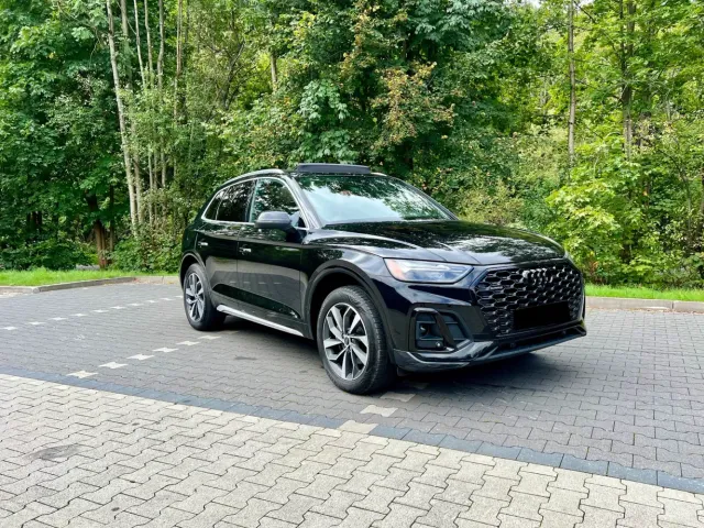 Audi Q5 - фото 1