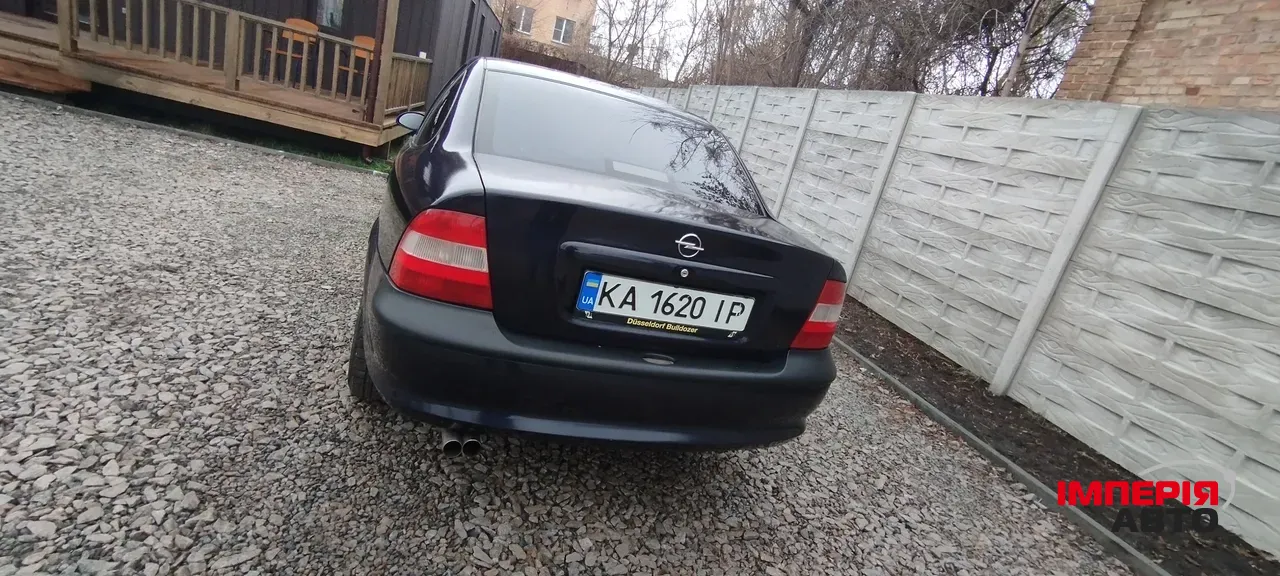 Opel Vectra - фото 5
