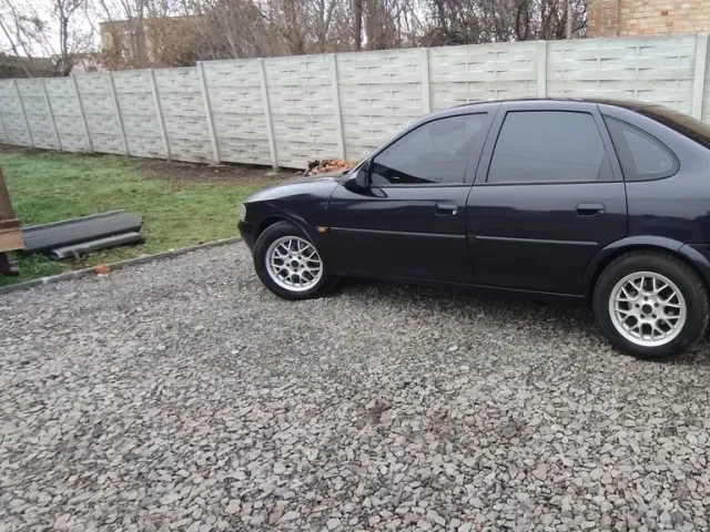 Opel Vectra - фото 4