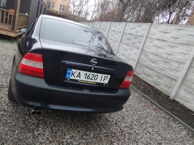Opel Vectra - фото 5