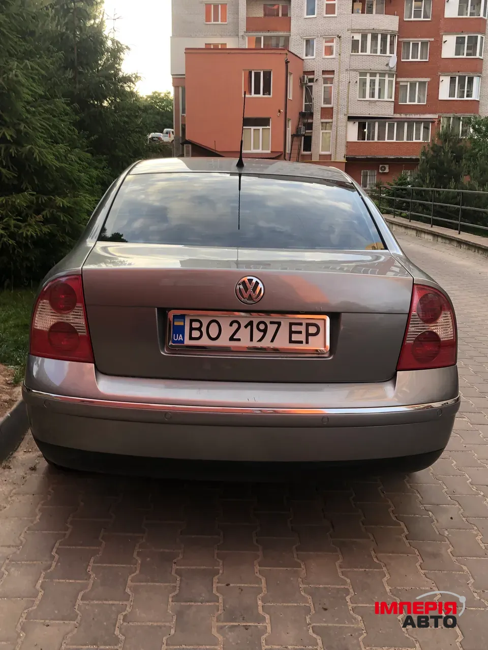 Volkswagen Passat - фото 2