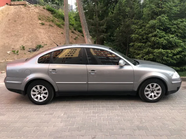 Volkswagen Passat - фото 3