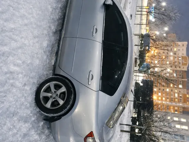 Mazda 3 - фото 2