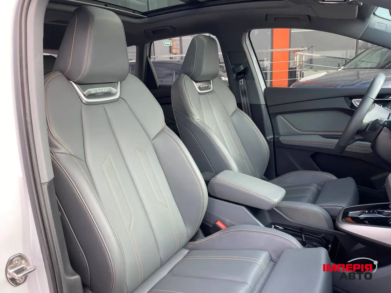 Audi Q4 e-tron - фото 5