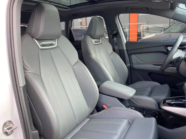 Audi Q4 e-tron - фото 5
