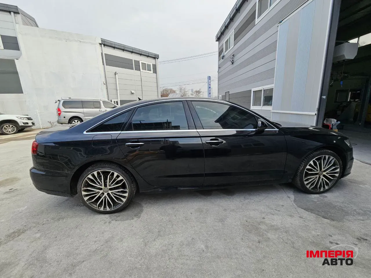 Audi A6 - фото 7