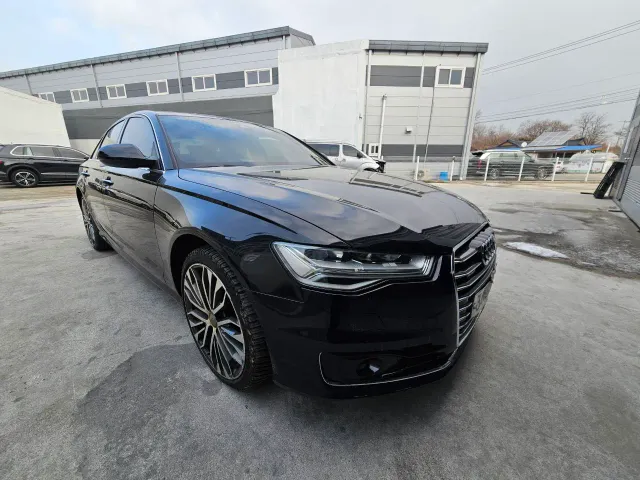 Audi A6 - фото 1