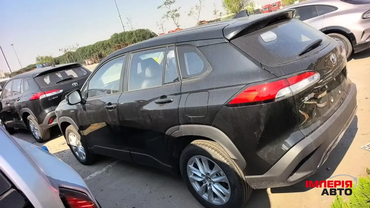 Toyota Corolla Cross - фото 4