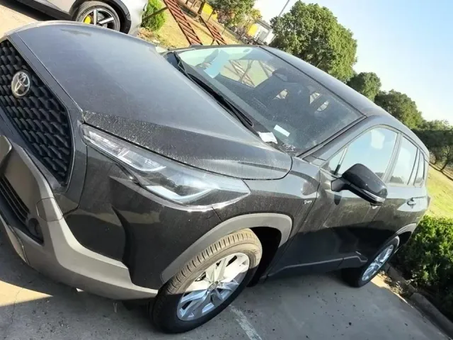 Toyota Corolla Cross - фото 1