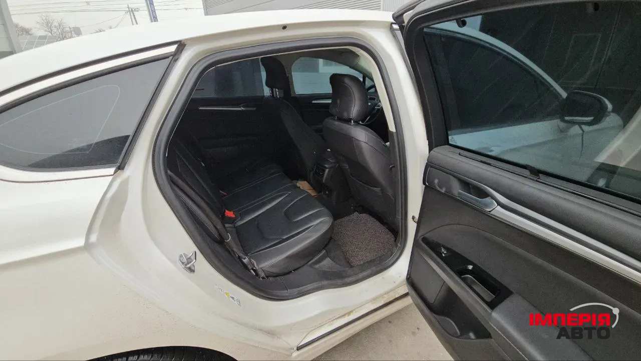 Ford Mondeo - фото 11