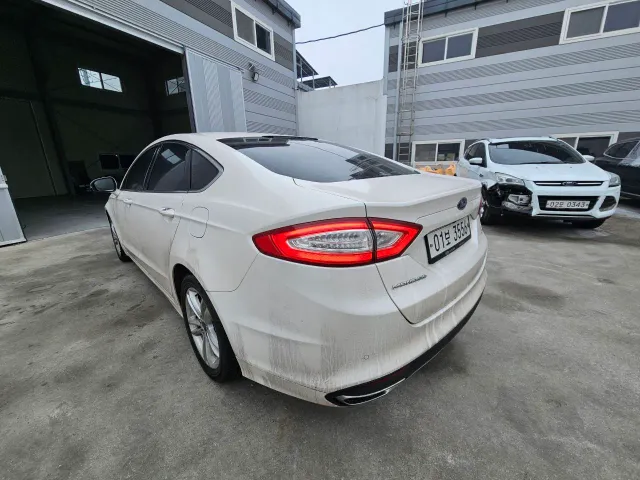 Ford Mondeo - фото 4