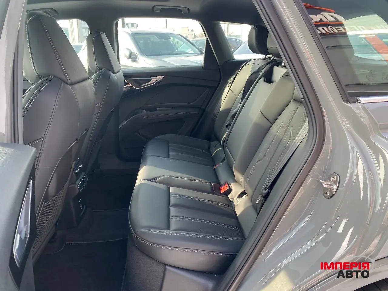 Audi Q4 e-tron - фото 9