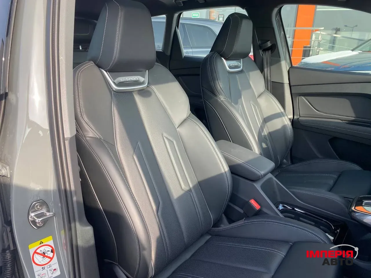 Audi Q4 e-tron - фото 5