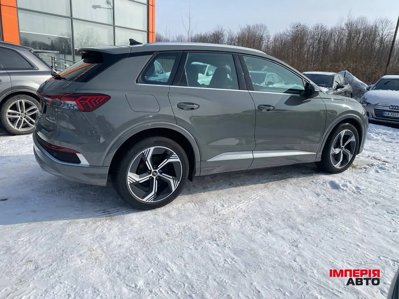 Audi Q4 e-tron - фото 20