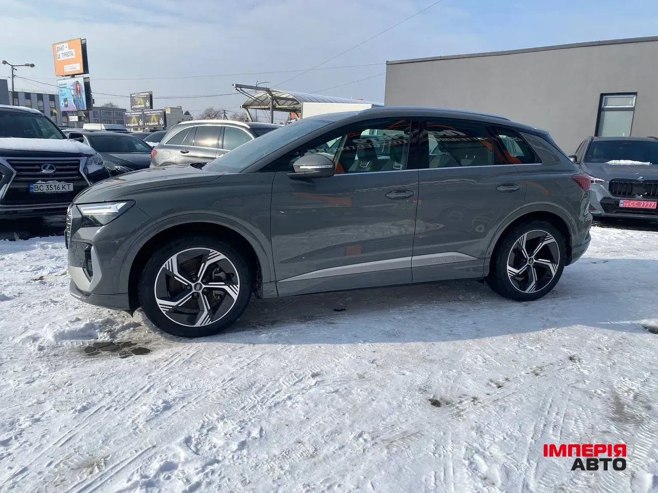 Audi Q4 e-tron - фото 24