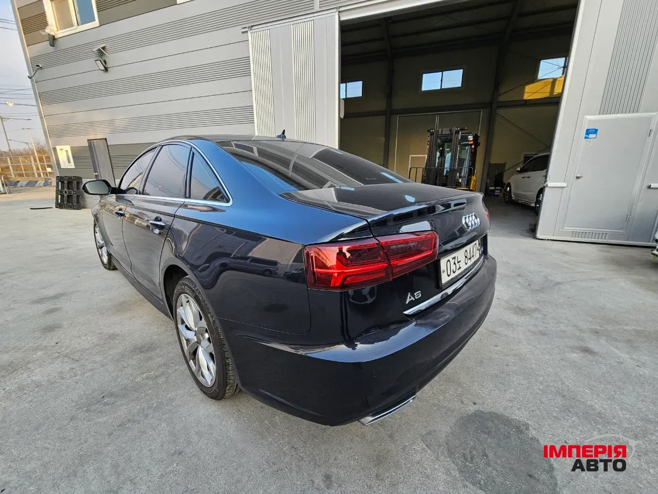 Audi A6 - фото 8