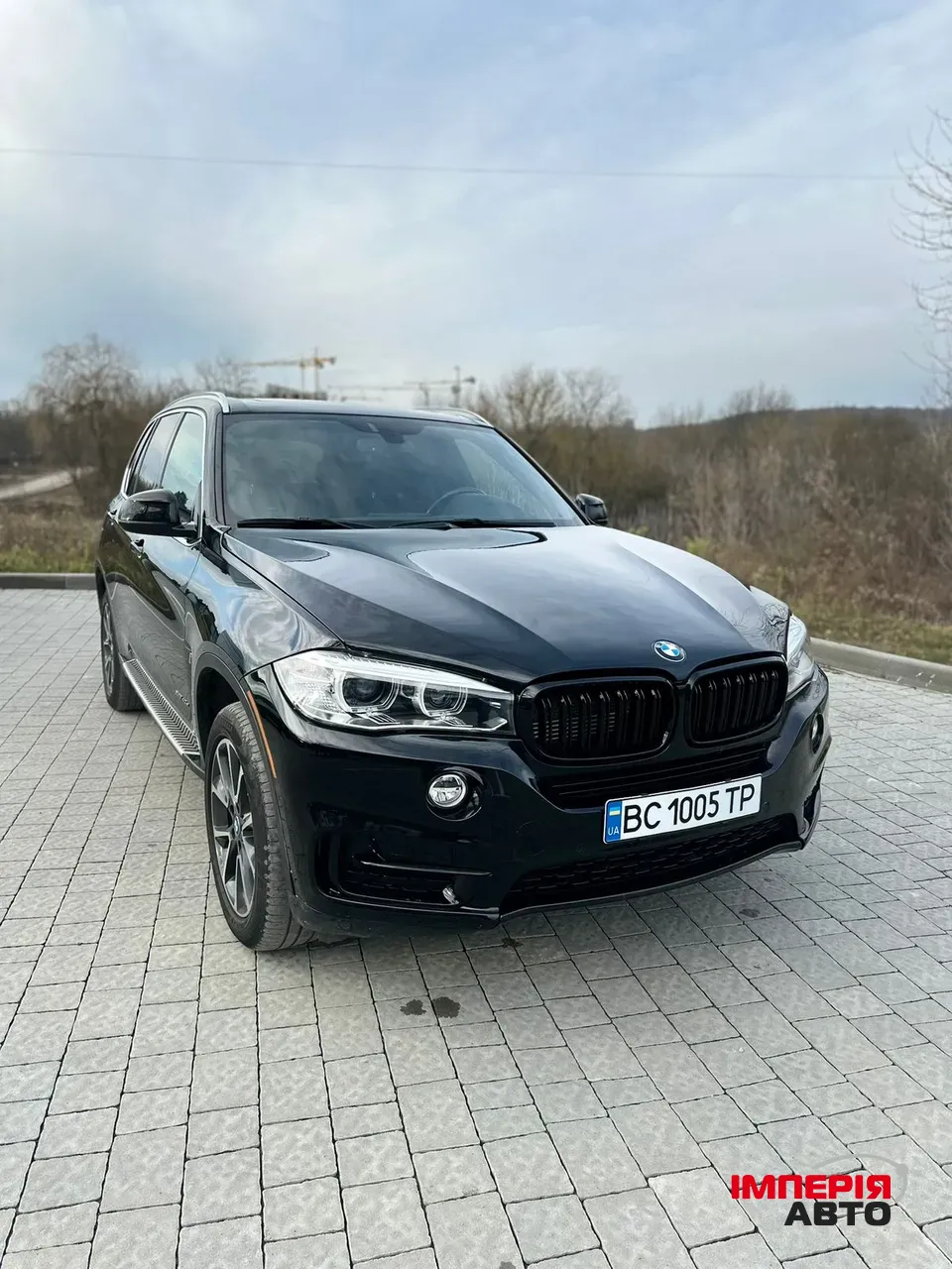 BMW X5 - фото 1