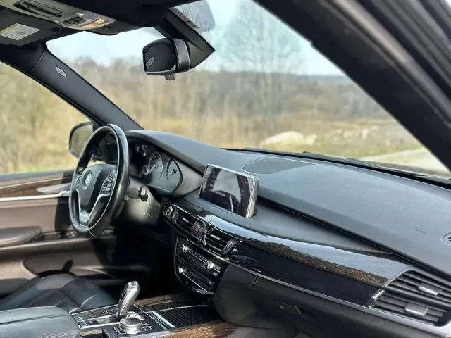 BMW X5 - фото 4