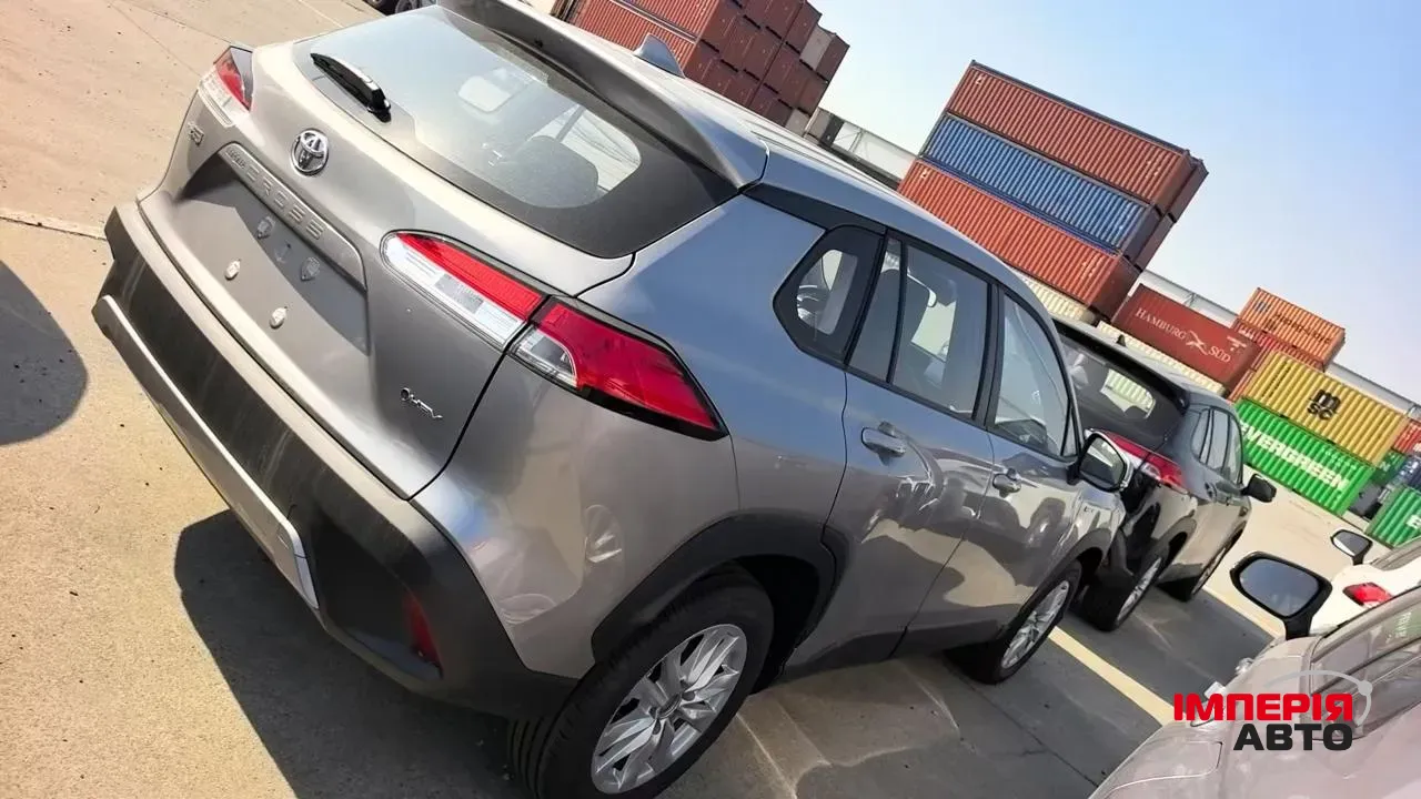 Toyota Corolla Cross - фото 6