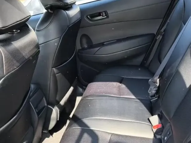 Toyota Corolla Cross - фото 2