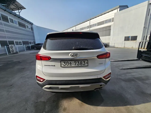 Hyundai Santa Fe - фото 2