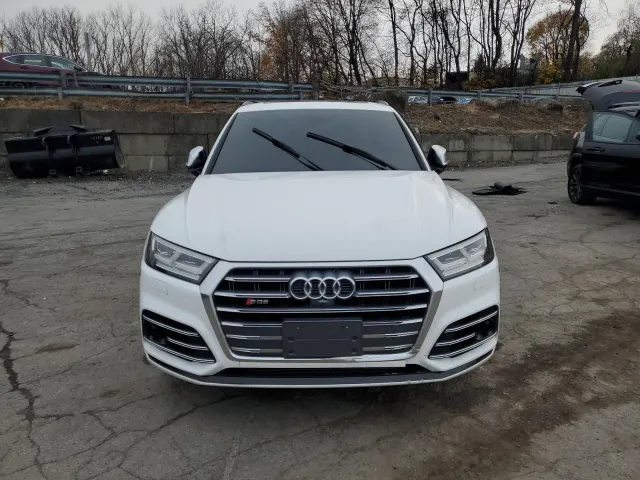 Audi SQ5 - фото 2