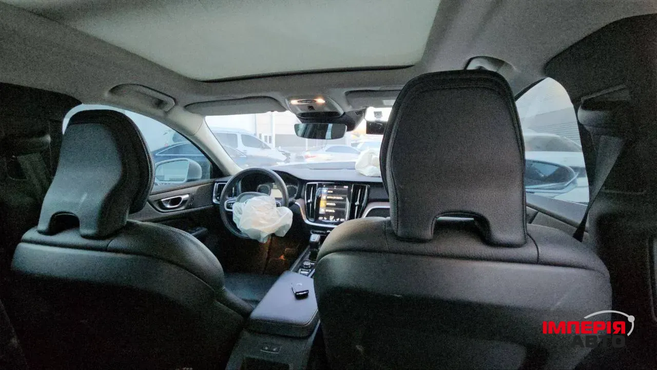 Volvo S60 - фото 9