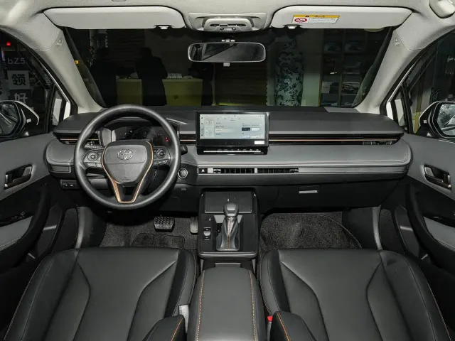 Toyota Corolla - фото 5