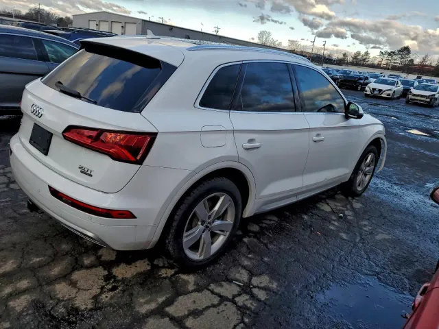 Audi Q5 - фото 4