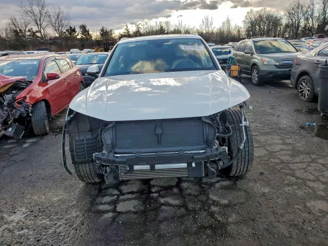 Audi Q5 - фото 2