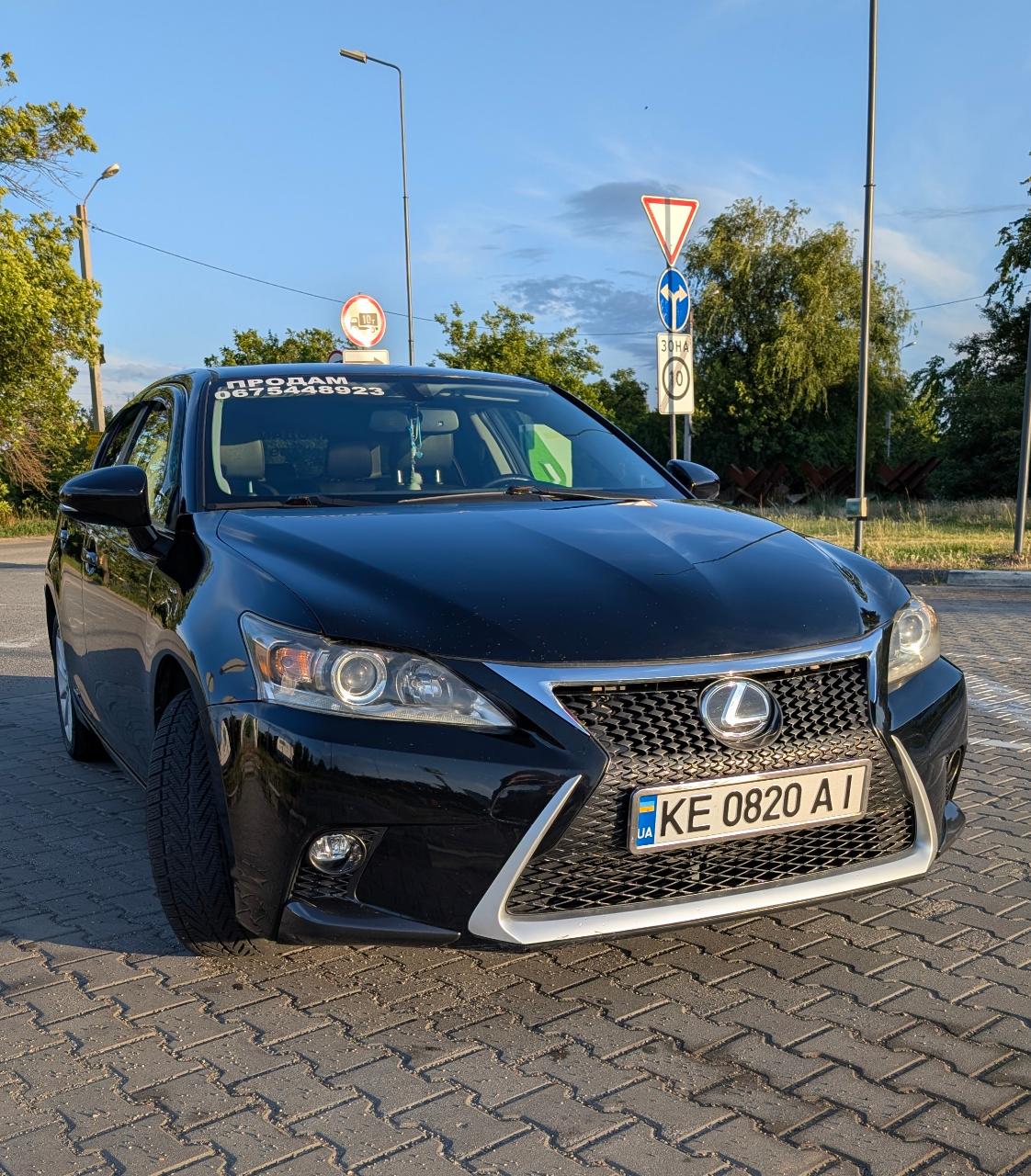 Lexus CT - фото 24