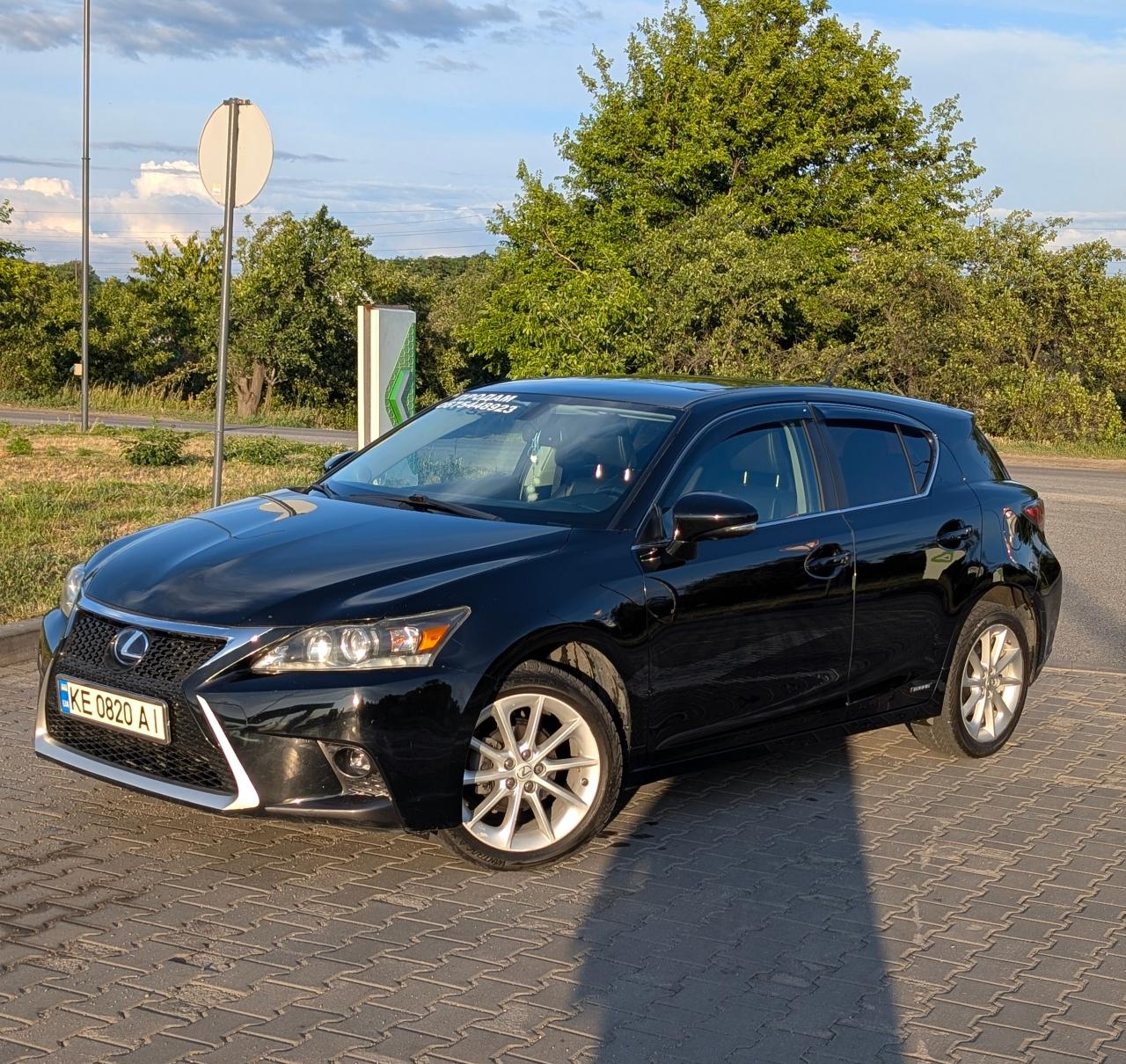 Lexus CT - фото 4