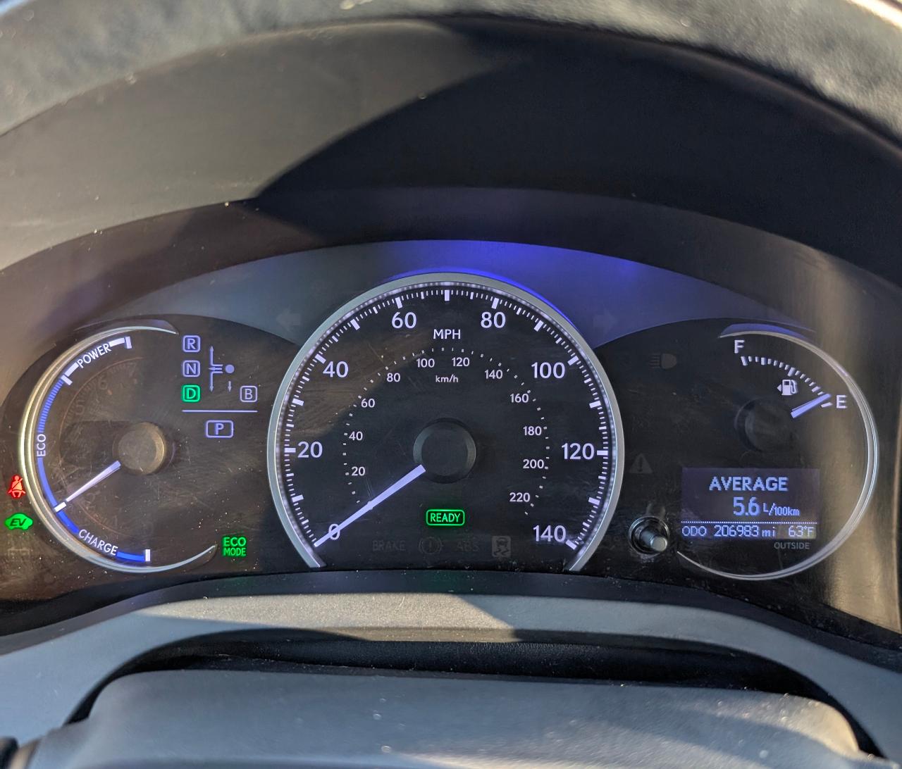 Lexus CT - фото 13