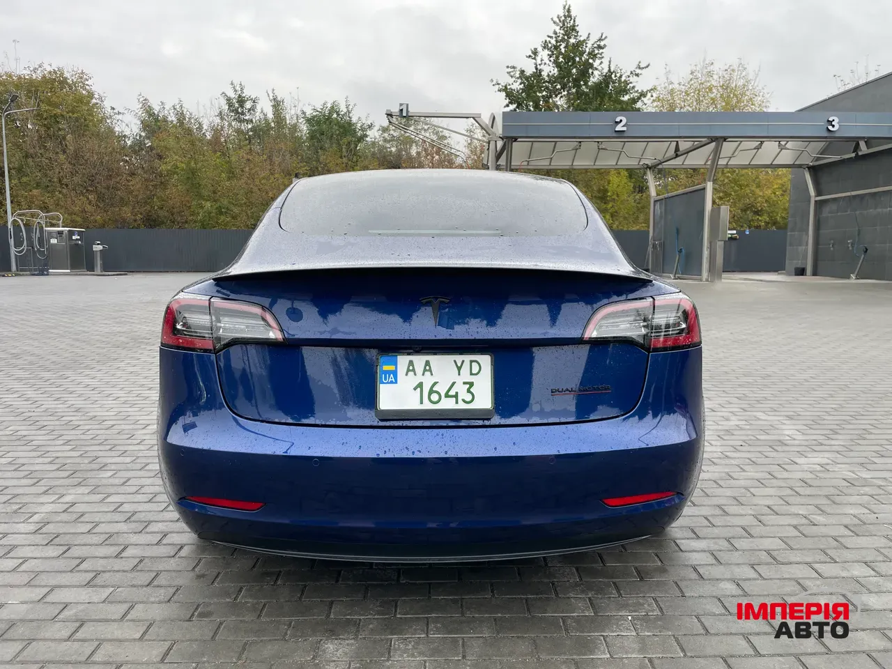 Tesla Model 3 - фото 4