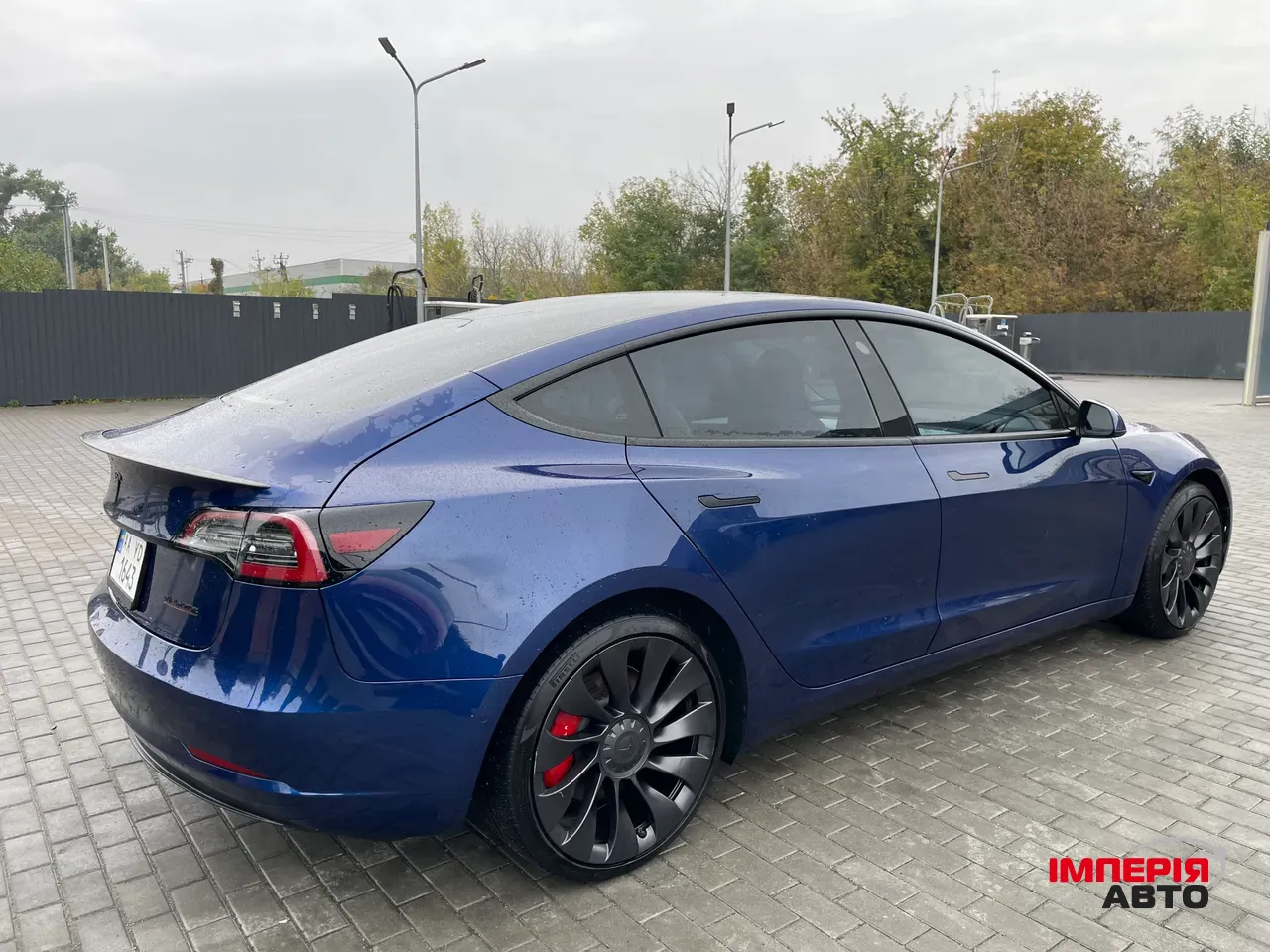 Tesla Model 3 - фото 3