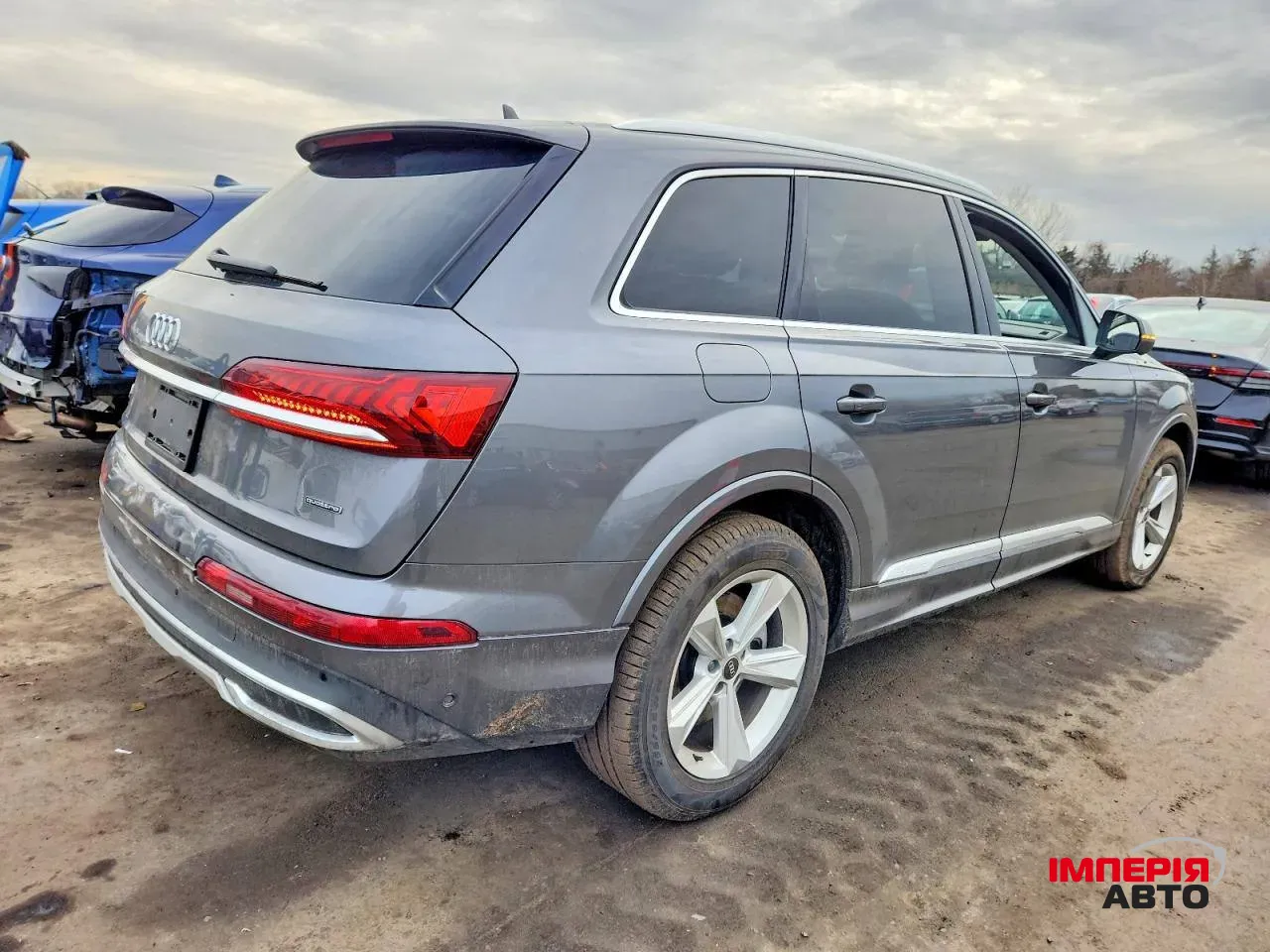 Audi Q7 - фото 3