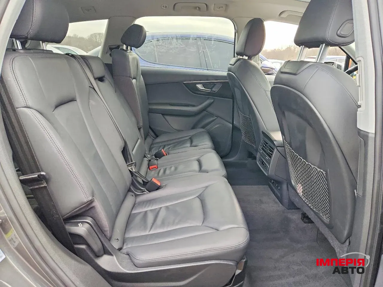 Audi Q7 - фото 9
