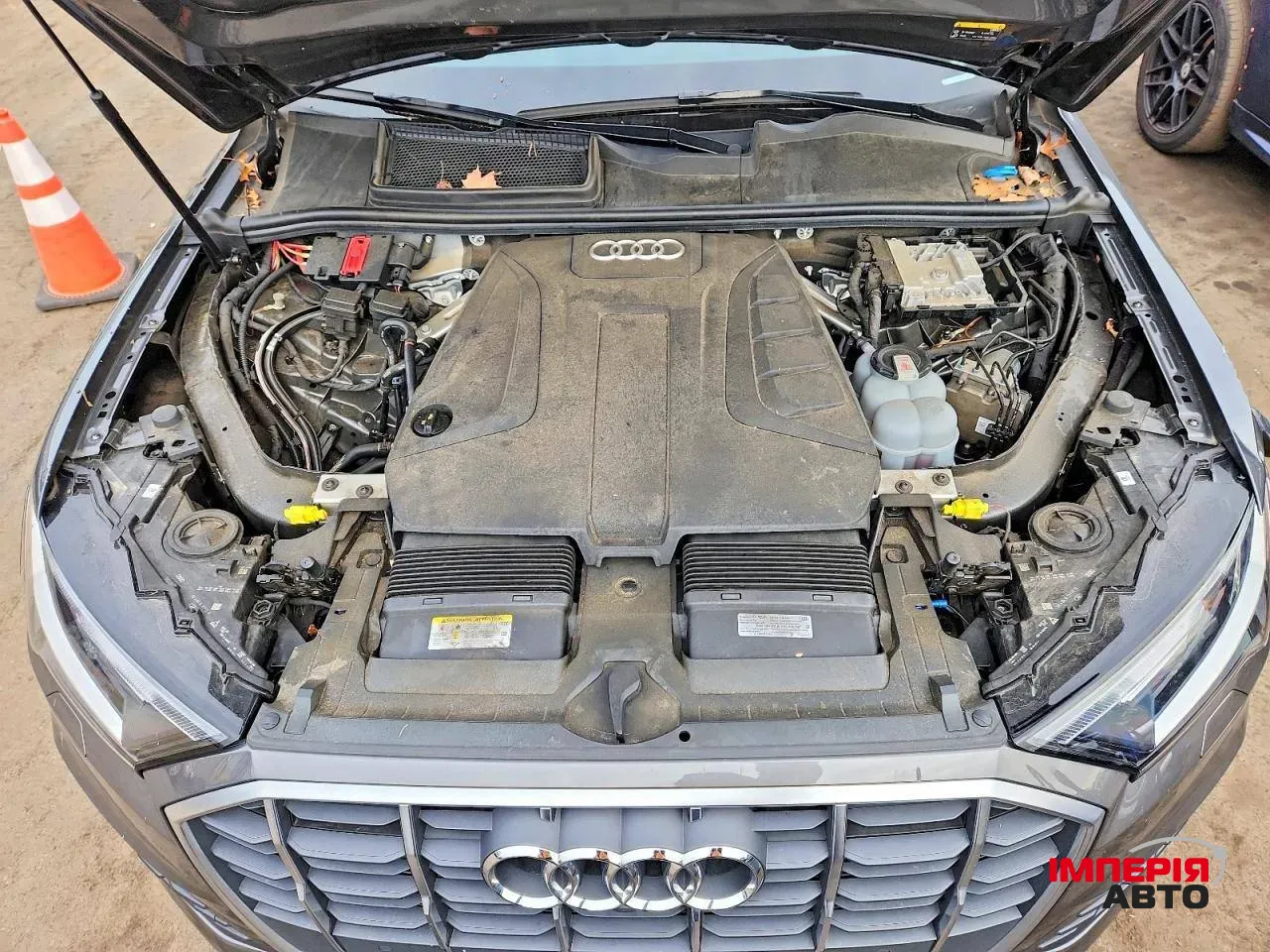 Audi Q7 - фото 10