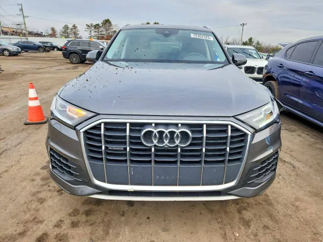 Audi Q7 - фото 5