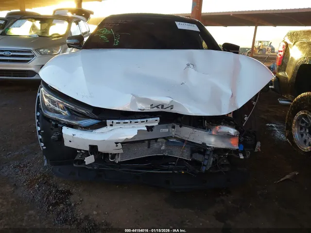 Kia EV6 - фото 2