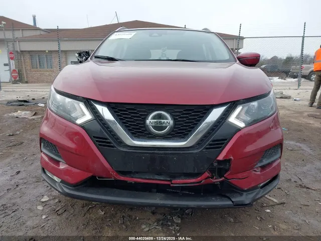 Nissan Rogue Sport - фото 1