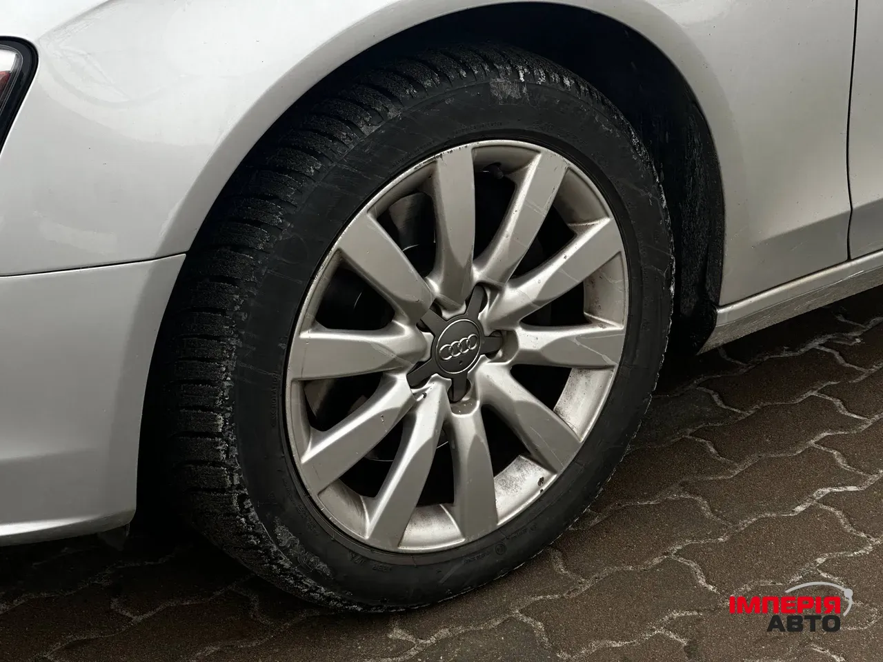 Audi A4 - фото 5