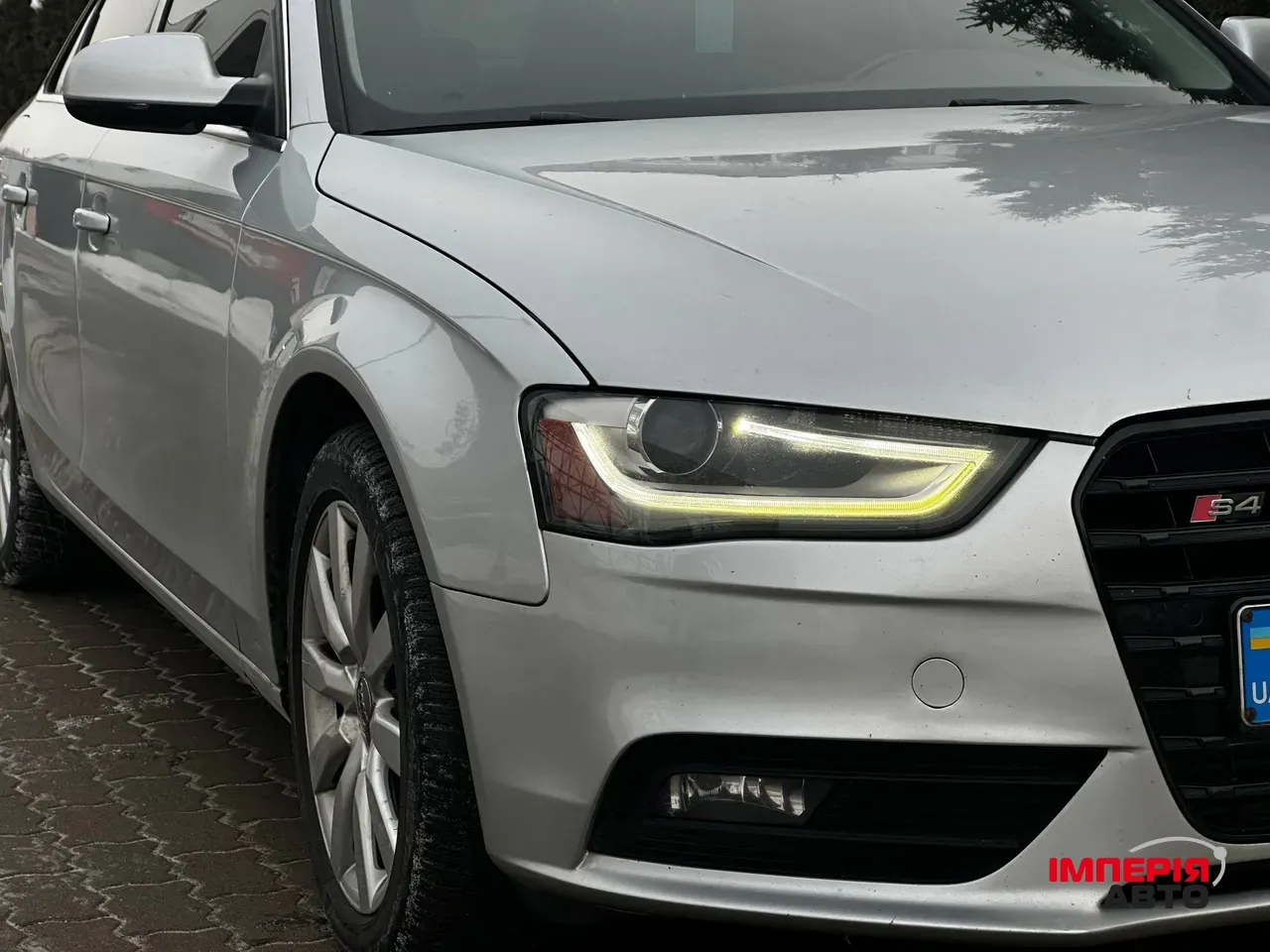 Audi A4 - фото 13