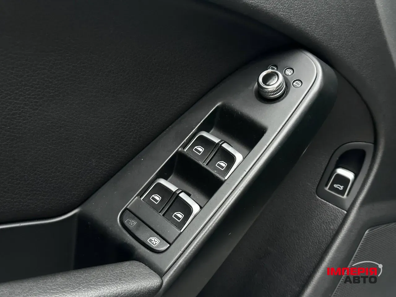 Audi A4 - фото 23