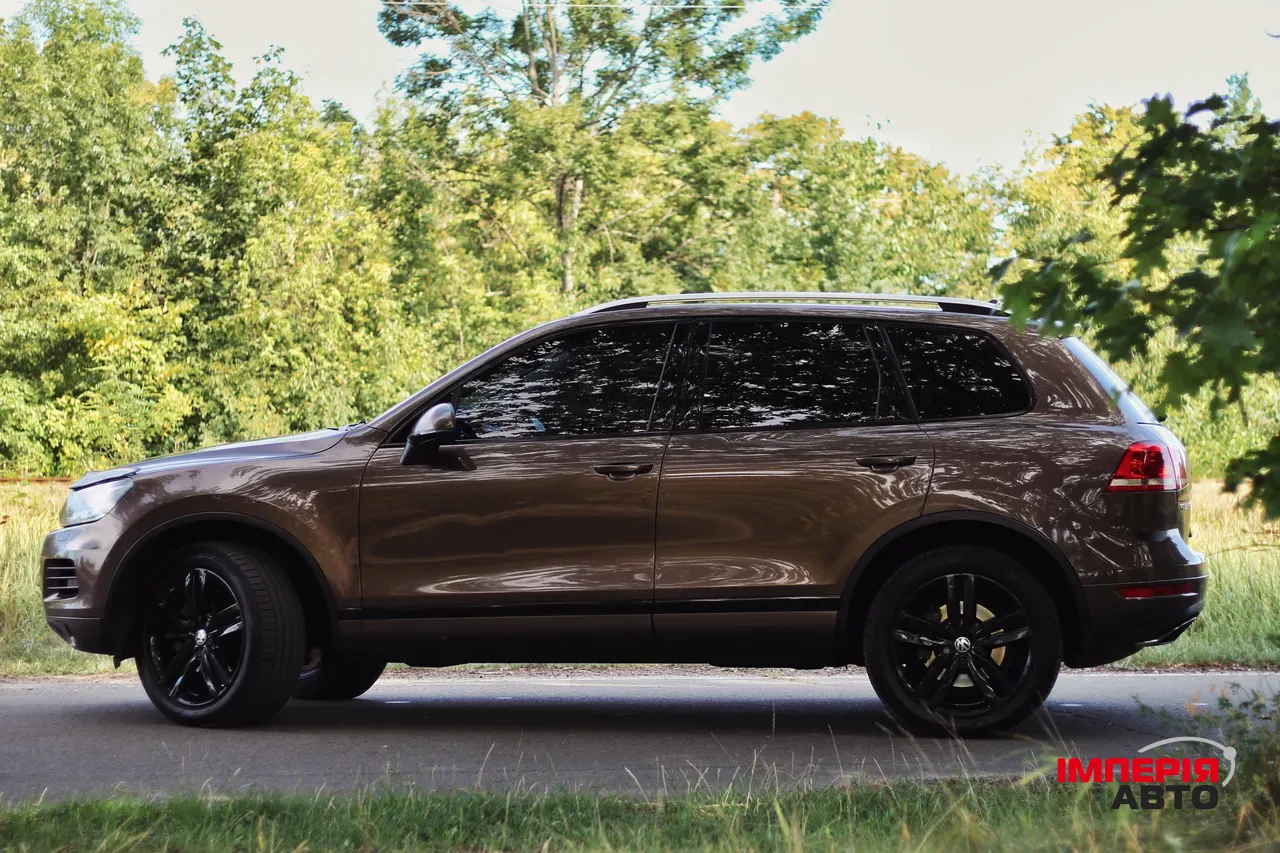 Volkswagen Touareg - фото 4