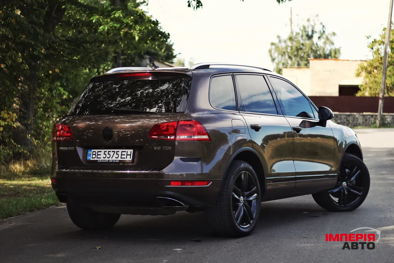 Volkswagen Touareg - фото 8