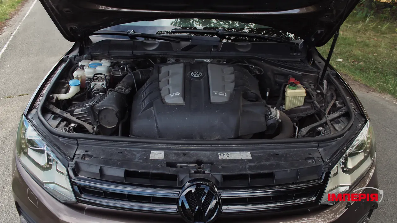 Volkswagen Touareg - фото 14
