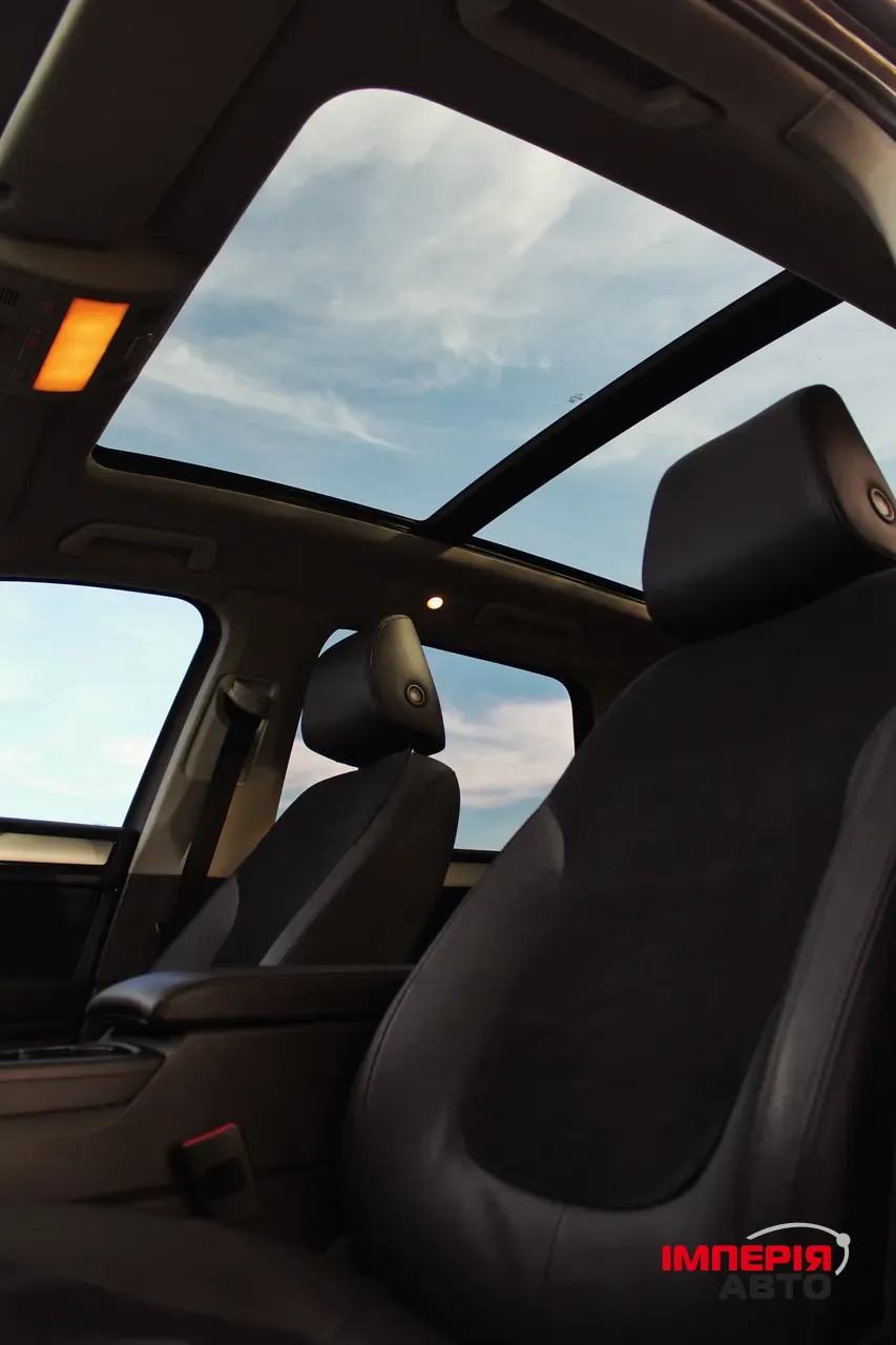 Volkswagen Touareg - фото 13