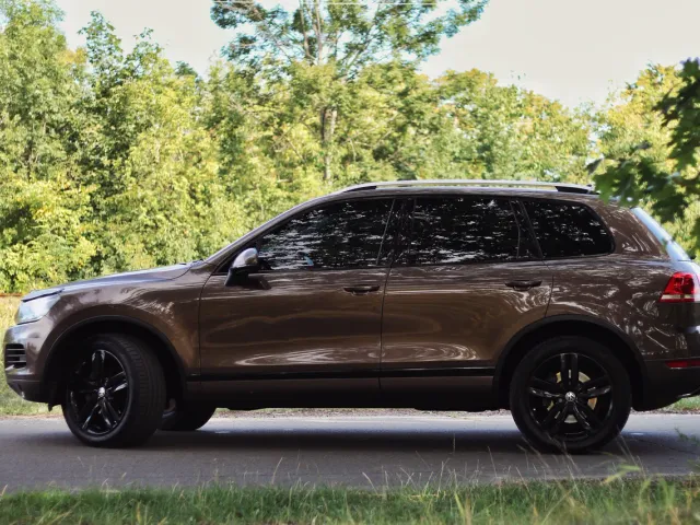 Volkswagen Touareg - фото 4