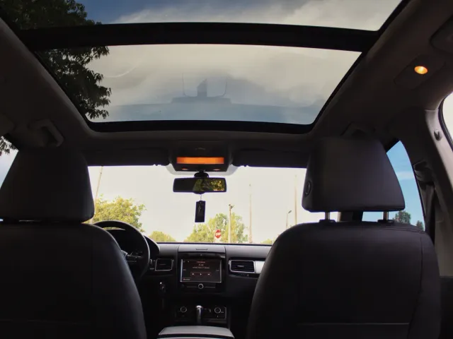 Volkswagen Touareg - фото 3